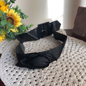 Women’s Fashion Black Rose Belt
